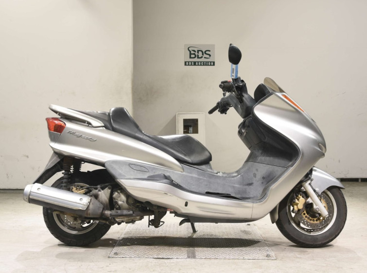 Мотоцикл Yamaha MAJESTY 250 с пробегом 43006 km