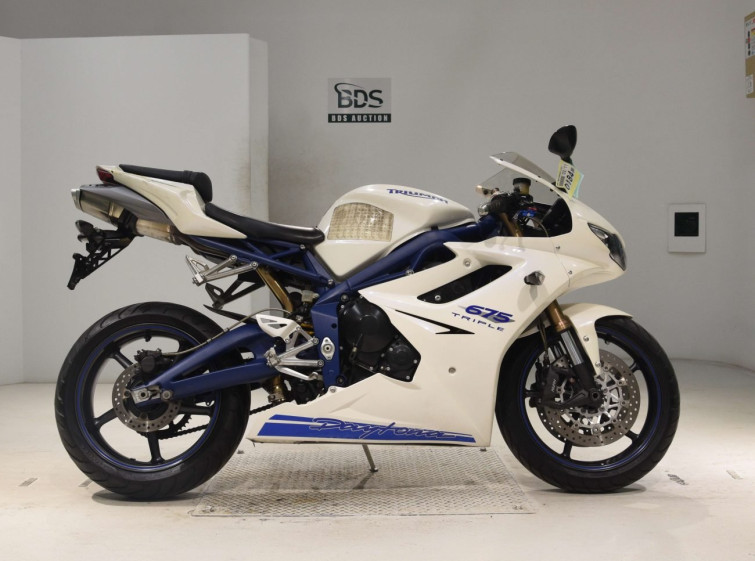 Мотоцикл Triumph DAYTONA 675 с пробегом 33358 km