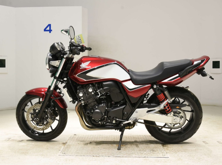 Мотоцикл Honda CB400SFA з пробігом 2332 km