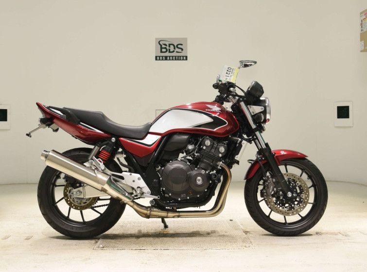 Мотоцикл Honda CB400SFA з пробігом 2332 km