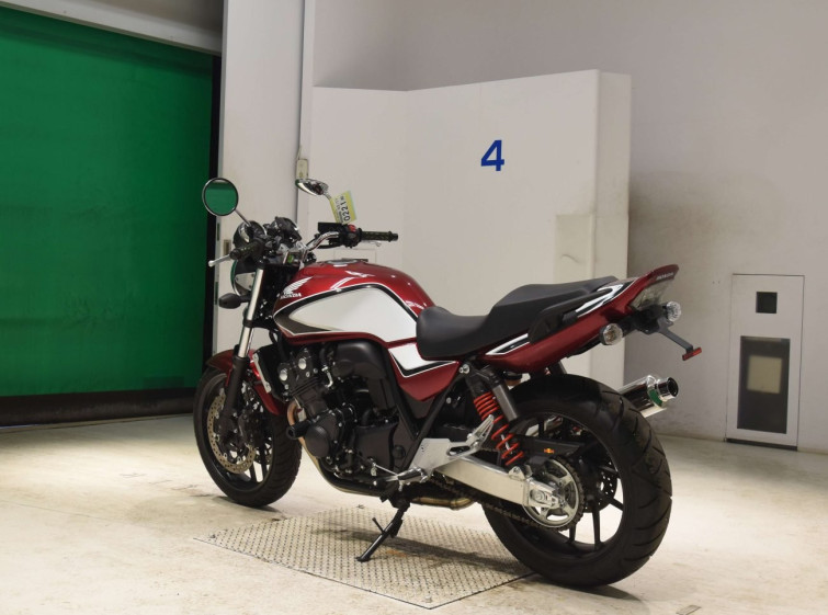 Мотоцикл Honda CB400SFA з пробігом 2332 km