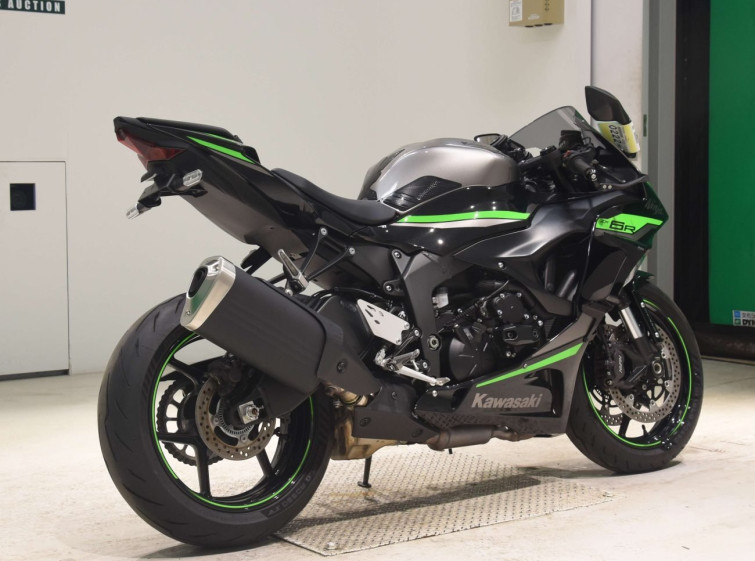 Мотоцикл Kawasaki ZX-6R с пробегом 3424 km