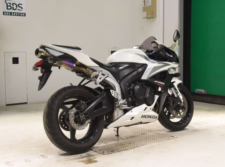 Мотоцикл Honda CBR600RR с пробегом 61247 km