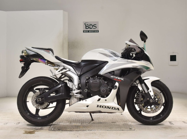 Мотоцикл Honda CBR600RR с пробегом 61247 km