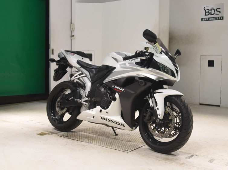 Мотоцикл Honda CBR600RR с пробегом 61247 km