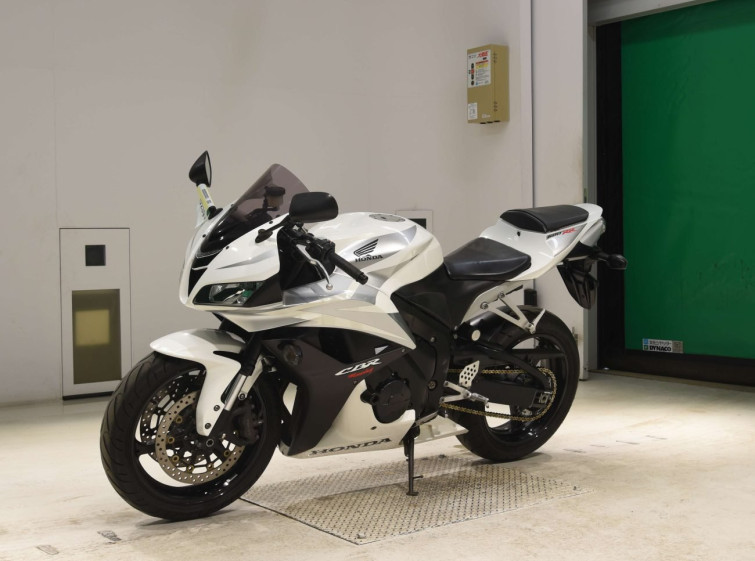 Мотоцикл Honda CBR600RR с пробегом 61247 km