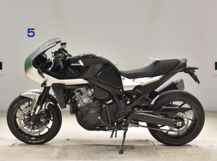 Мотоцикл Honda HAWK11 с пробегом 16026 km