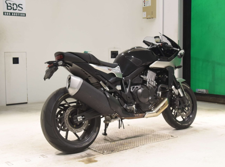 Мотоцикл Honda HAWK11 с пробегом 16026 km