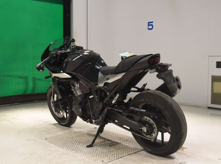 Мотоцикл Honda HAWK11 с пробегом 16026 km