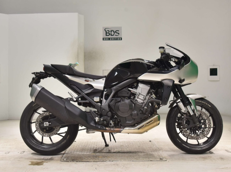 Мотоцикл Honda HAWK11 с пробегом 16026 km