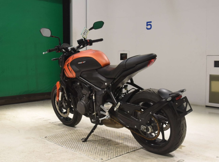 Мотоцикл Triumph TRIDENT660 з пробігом 11224 km