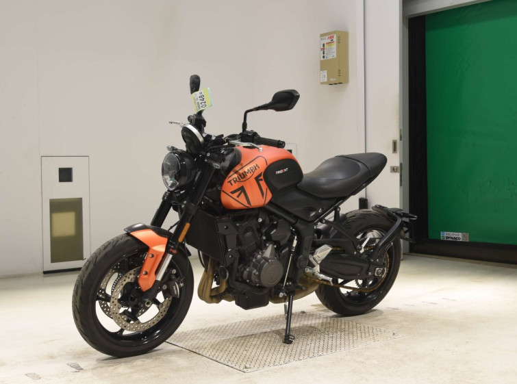 Мотоцикл Triumph TRIDENT660 з пробігом 11224 km