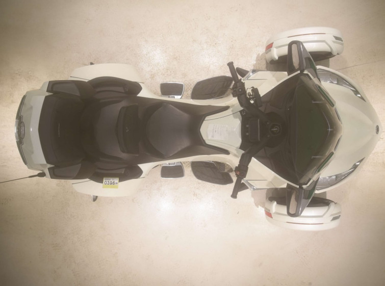 Мотоцикл Can-Am SPIDER RT с пробегом 2212 km
