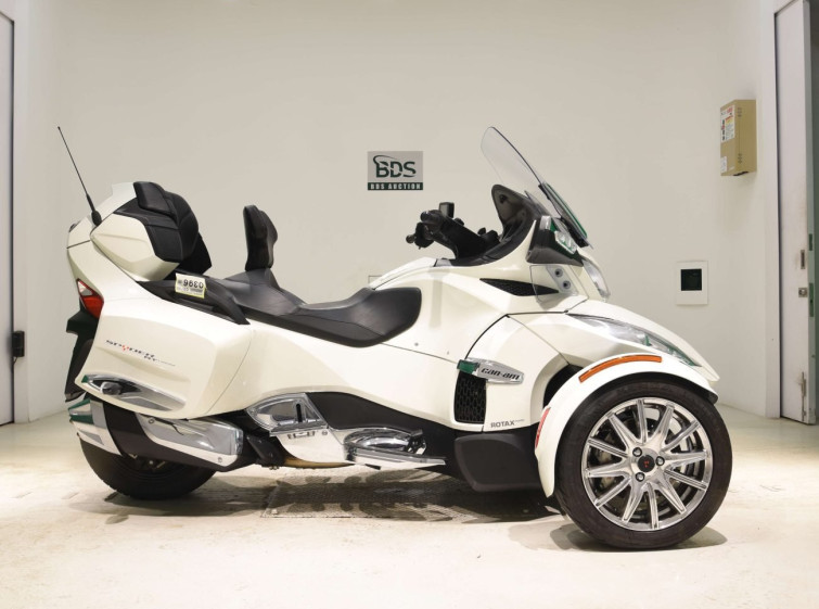 Мотоцикл Can-Am SPIDER RT с пробегом 2212 km