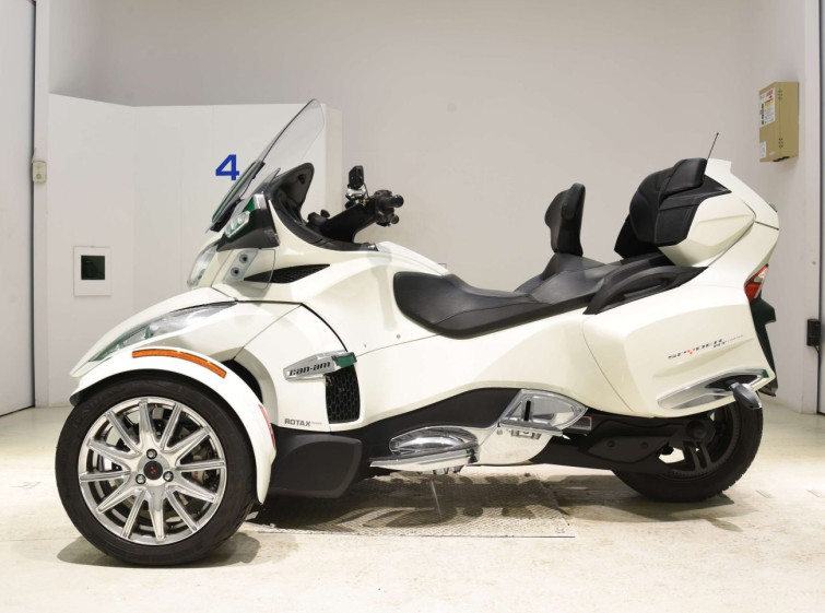 Мотоцикл Can-Am SPIDER RT с пробегом 2212 km
