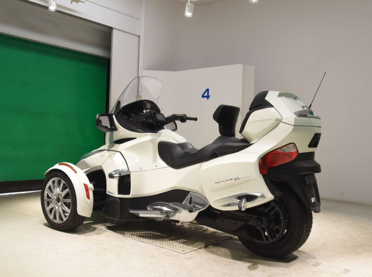 Мотоцикл Can-Am SPIDER RT с пробегом 2212 km