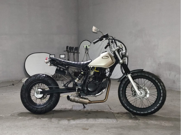Мотоцикл Yamaha TW200 с пробегом 9752 km