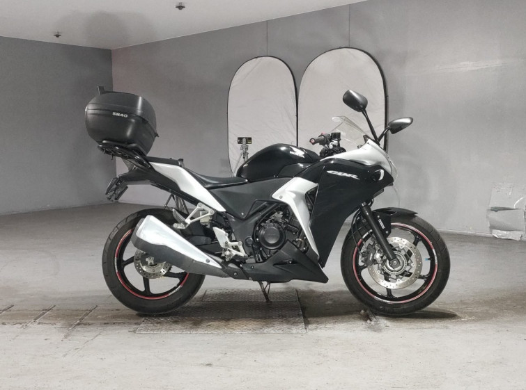 Мотоцикл Honda CBR250R с пробегом 23435 km