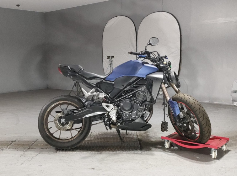Мотоцикл Honda CB250R