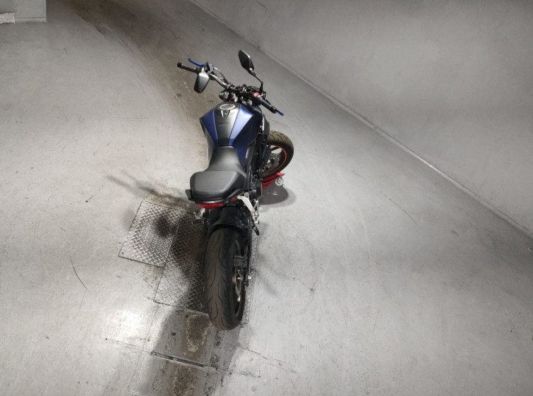 Мотоцикл Honda CB250R