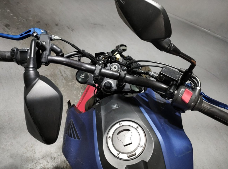 Мотоцикл Honda CB250R