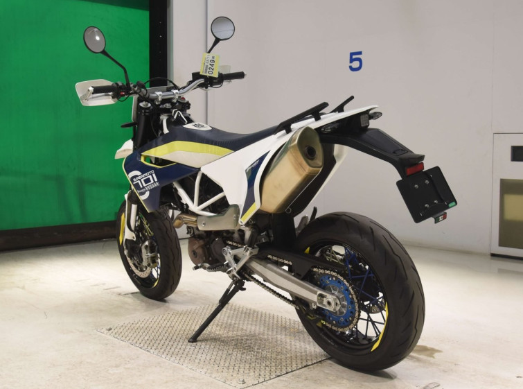 Мотоцикл Husqvarna 701SM з пробігом 35681 km