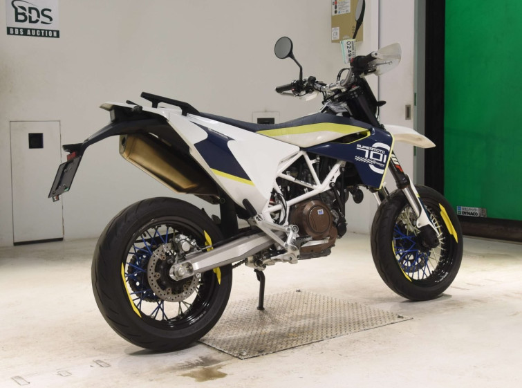 Мотоцикл Husqvarna 701SM з пробігом 35681 km