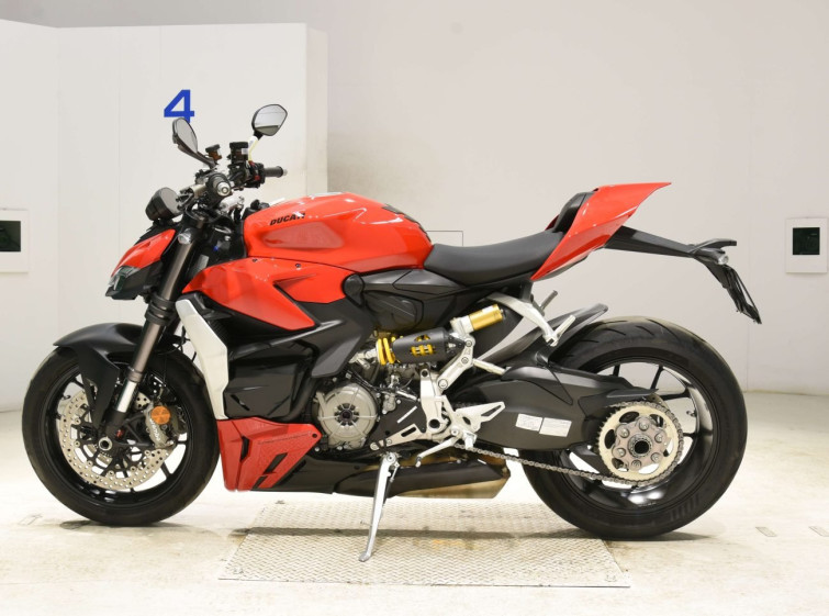 Мотоцикл Ducati STREET FIGHTER V2 с пробегом 6363 km