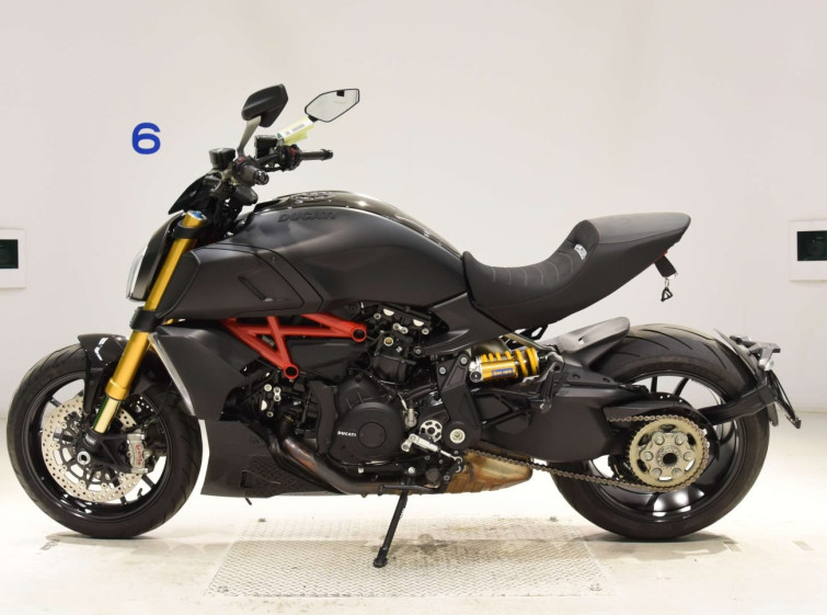Мотоцикл Ducati DIAVEL 1260S с пробегом 5406 km