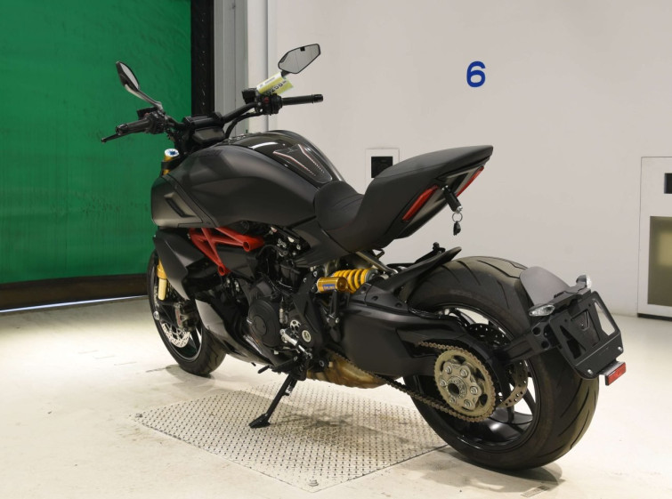 Мотоцикл Ducati DIAVEL 1260S с пробегом 5406 km