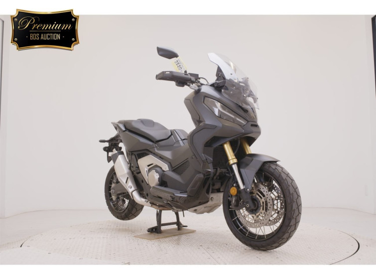 Мотоцикл Honda X-ADV750-2 з пробігом 2903 km