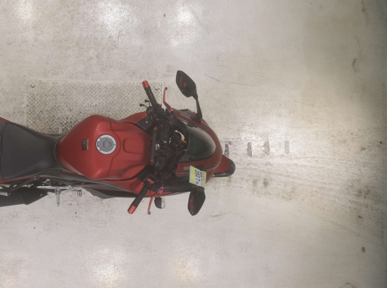 Мотоцикл Yamaha YZF-R25 с пробегом 21151 km