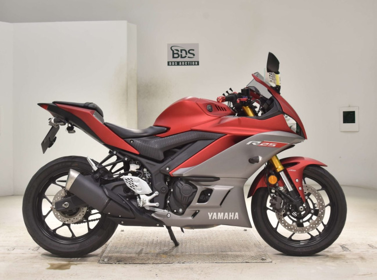Мотоцикл Yamaha YZF-R25 с пробегом 21151 km
