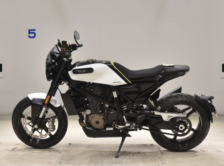 Мотоцикл Husqvarna VITPILEN701 з пробігом 29411 km