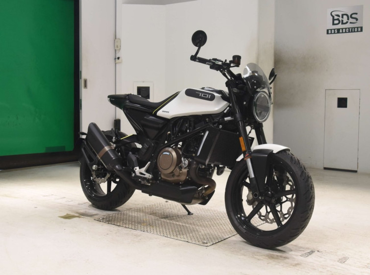 Мотоцикл Husqvarna VITPILEN701 з пробігом 29411 km