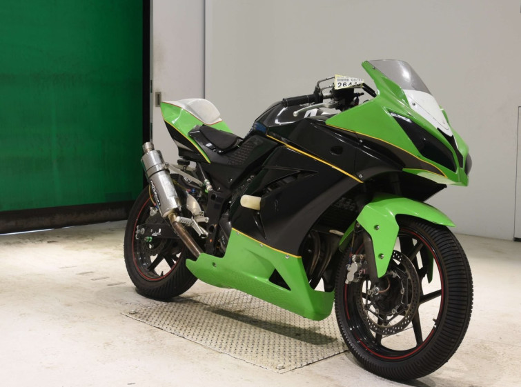 Мотоцикл Kawasaki NINJA250