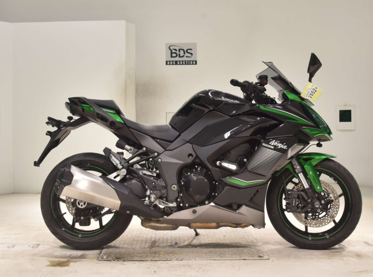 Мотоцикл Kawasaki ninja 1000 sx с пробегом 7773 km