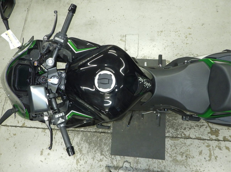 Мотоцикл Kawasaki ninja 1000 sx с пробегом 7773 km