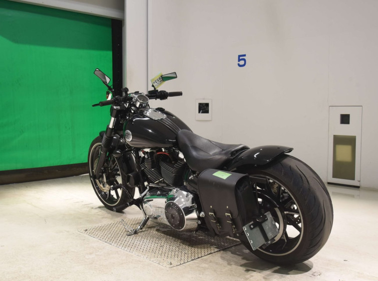 Мотоцикл HD BREAKOUT FXSB1690 с пробегом 29378 km