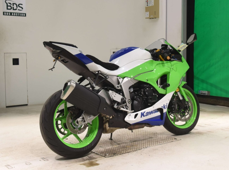 Мотоцикл Kawasaki ZX-6RA с пробегом 1220 km