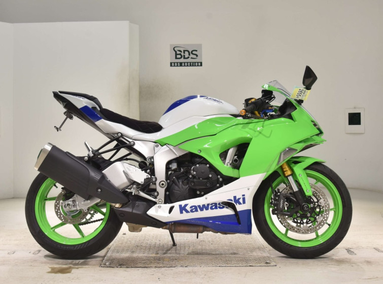Мотоцикл Kawasaki ZX-6RA с пробегом 1220 km