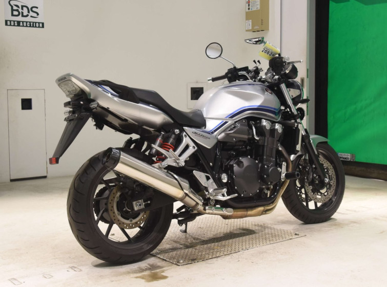 Мотоцикл Honda CB1300SF з пробігом 4306 km