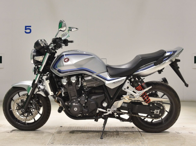 Мотоцикл Honda CB1300SF з пробігом 4306 km