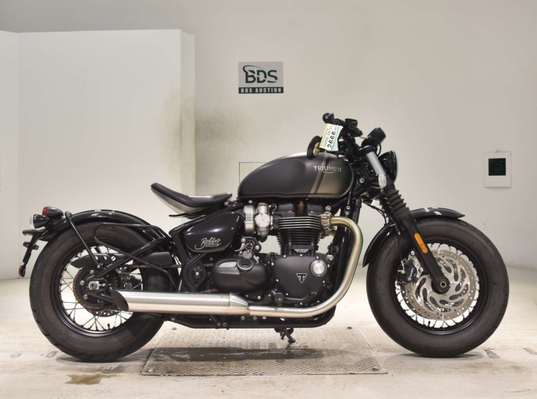 Мотоцикл Triumph BONNEVILLE BOBBER с пробегом 4054 km