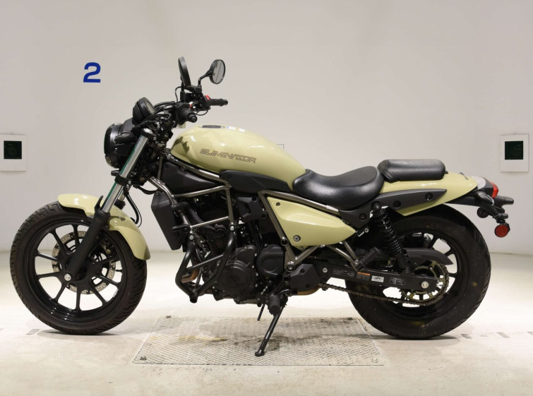 Мотоцикл Kawasaki W400 с пробегом 9339 km