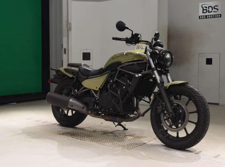 Мотоцикл Kawasaki W400 с пробегом 9339 km