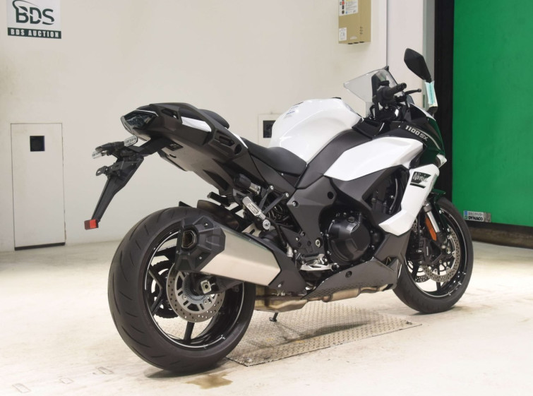 Мотоцикл Kawasaki NINJA1100SX с пробегом 1926 km