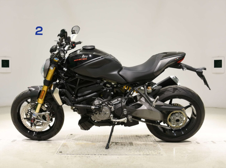 Мотоцикл Ducati MONSTER 1200S с пробегом 7475 km