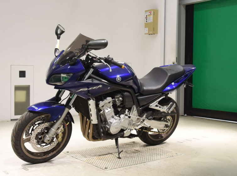 Мотоцикл Yamaha FZS1000 FAZER с пробегом 82818 km