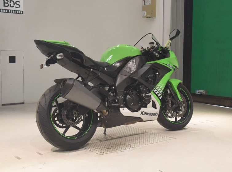 Мотоцикл Kawasaki NINJA ZX-10R с пробегом 80122 km